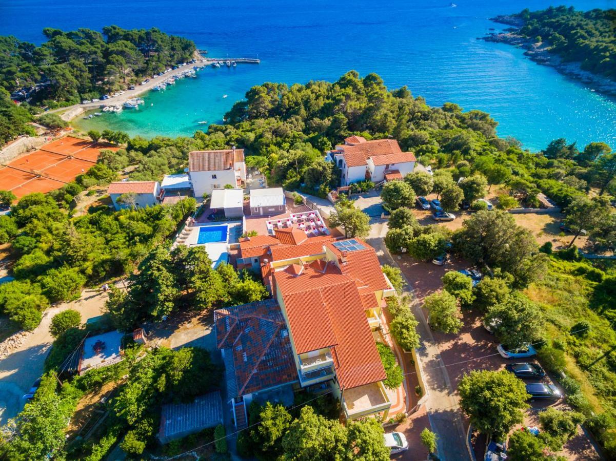 Villa Anka Kampor エクステリア 写真